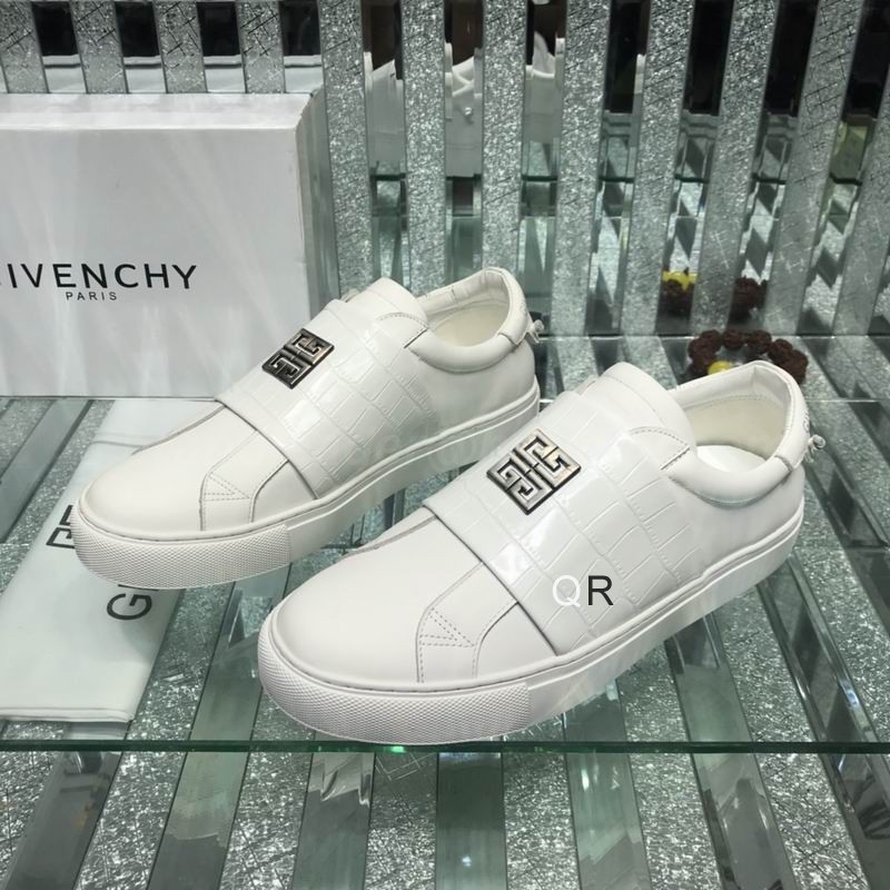 GIVENCHY Men's Shoes 153